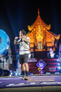 BIB: 470, 92875
                            <button type="button" onclick="openModal(22644444)" class="btn btn-primary btn-sm float-right btn-popup" data-toggle="modal" data-target=".modal-high-quality">
                        <i class="fas fa-shopping-cart"></i> Add to Cart
                    </button>
                                            <button type="button" onclick="isThisMe(22644444, true)" class="btn btn-success btn-sm float-right btn-popup btn-isme hidden" data-toggle="tooltip" data-placement="bottom" title="นี่คือรูปของคุณใช่ไหม คลิกที่นี่เพื่อเอาเข้าอัลบั้ม">
                        <i class="fas fa-plus"></i> Add to album
                    </button>
                    <button type="button" onclick="isThisMe(22644444, false)" class="btn btn-warning btn-sm float-right btn-popup btn-isnotme hidden">
                        <i class="fas fa-ban"></i> Remove from album
                    </button>